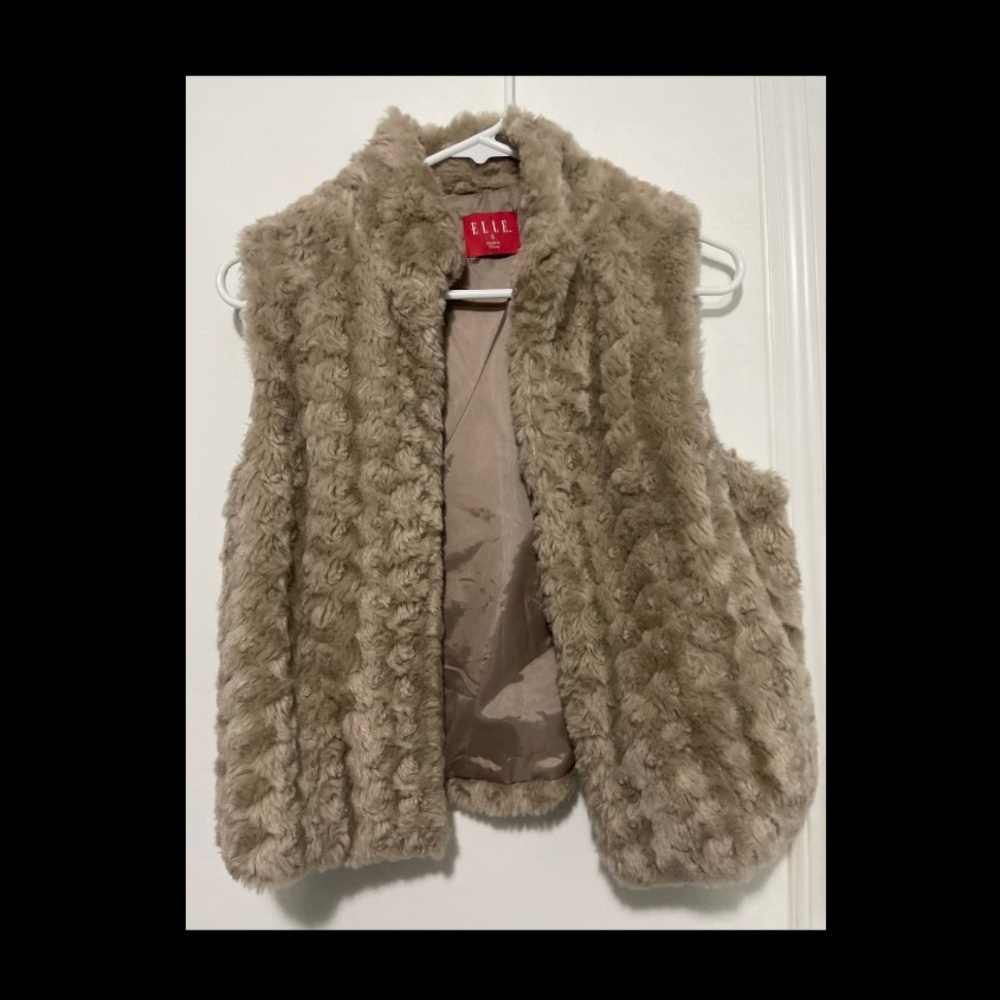 Elle vest